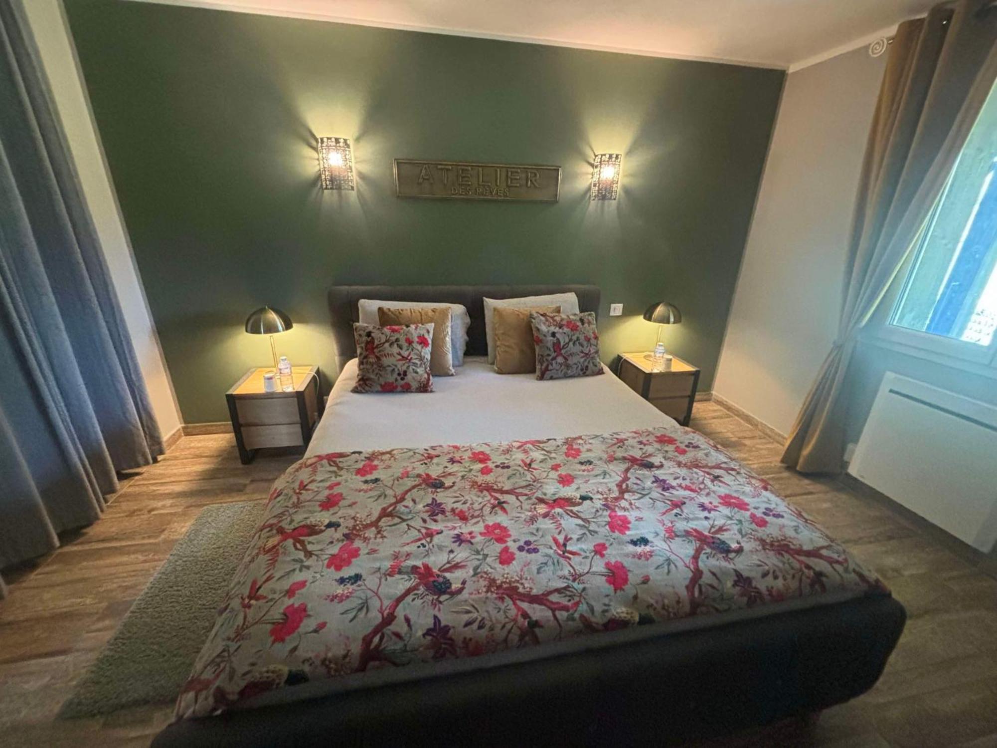 L'Alpen Roc Bed & Breakfast Caille Екстериор снимка